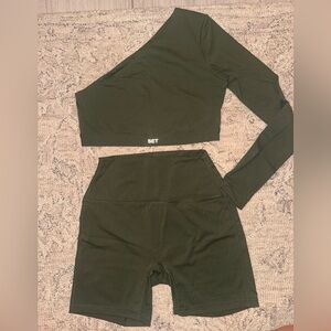 SET Active Olive Green Sports Bra and Shorts Set